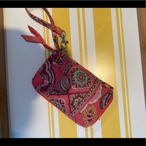 VERA BRADLEY wristlet